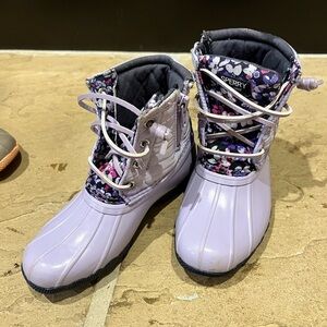 PURPLE girls Sperrys sz 12